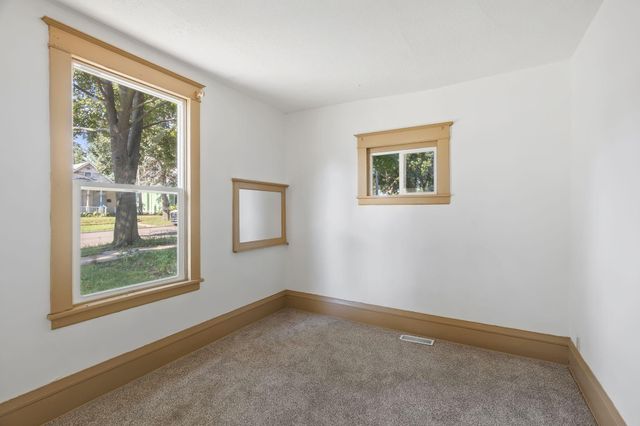 1035 Magnolia Avenue E, Saint Paul, MN 55106