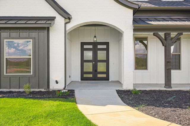 5009 Glenoaks Court, Weatherford, TX 76088