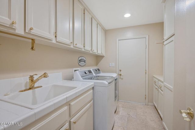 2594 Oak Valley Lane, Thousand Oaks, CA 91362