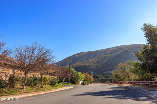 2594 Oak Valley Lane, Thousand Oaks, CA 91362