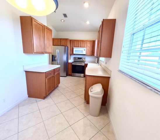 8125 Carnoustie Place, Port St. Lucie, Port St Lucie, FL 34986