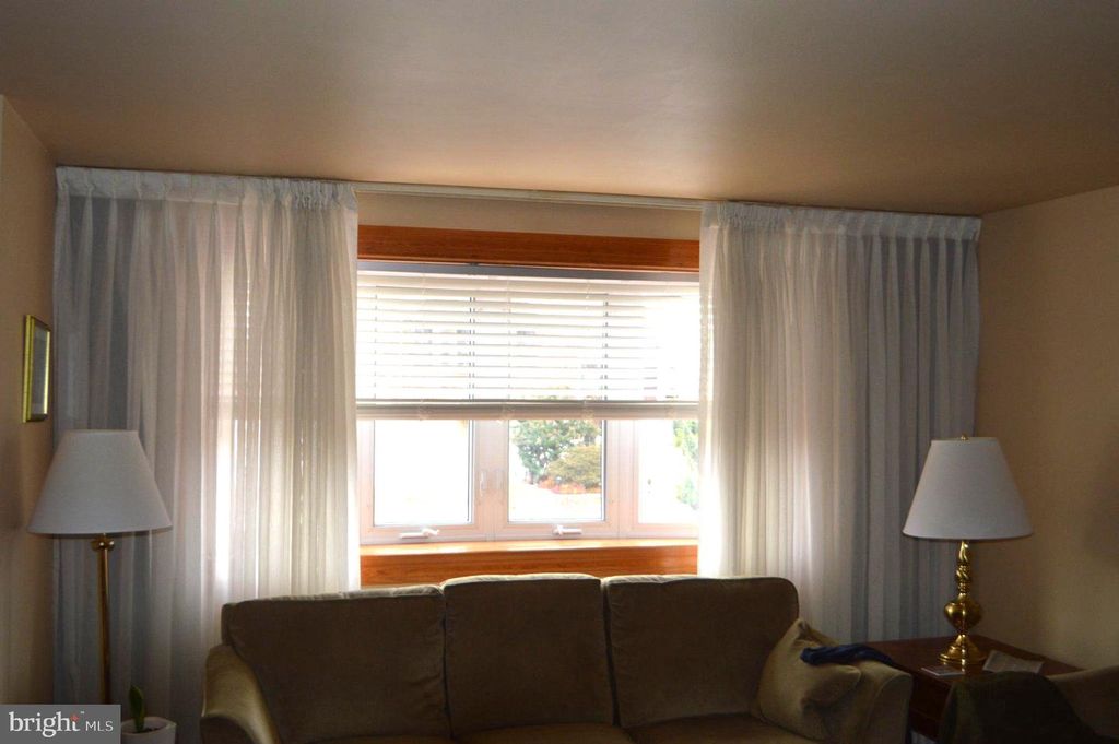 10773 HELMER DR, Philadelphia, PA 19154 — photo 5