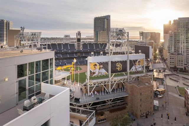 253 10Th Ave 1402, San Diego, CA 92101