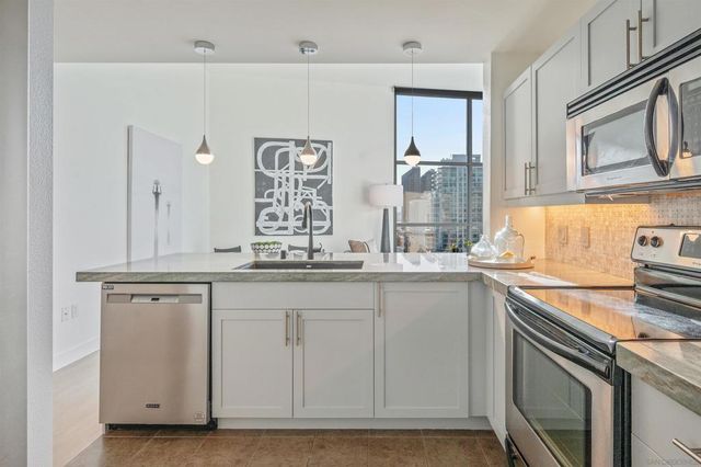 253 10Th Ave 1402, San Diego, CA 92101