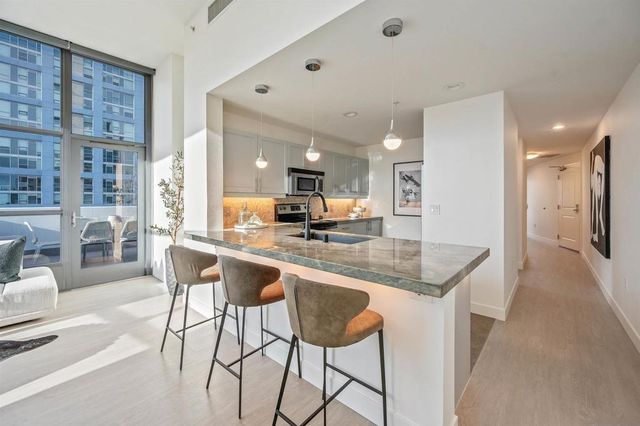 253 10Th Ave 1402, San Diego, CA 92101