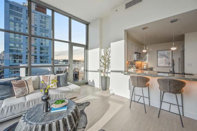 253 10Th Ave 1402, San Diego, CA 92101