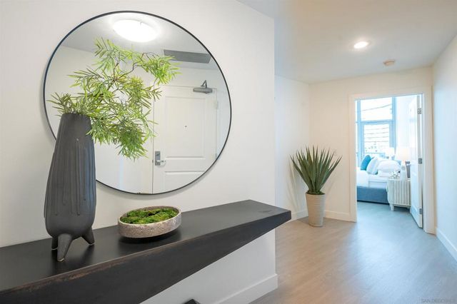 253 10Th Ave 1402, San Diego, CA 92101