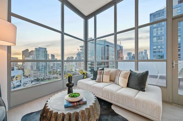 253 10Th Ave 1402, San Diego, CA 92101