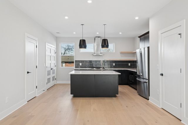 4D Trimble St, Nashville, TN 37210