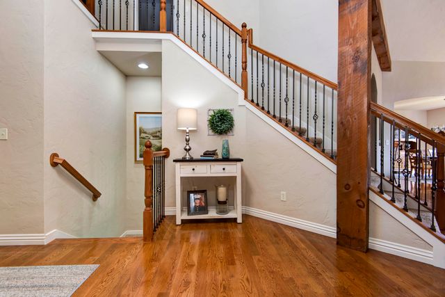 1639 E Oak Creek Street, Springfield, MO 65804