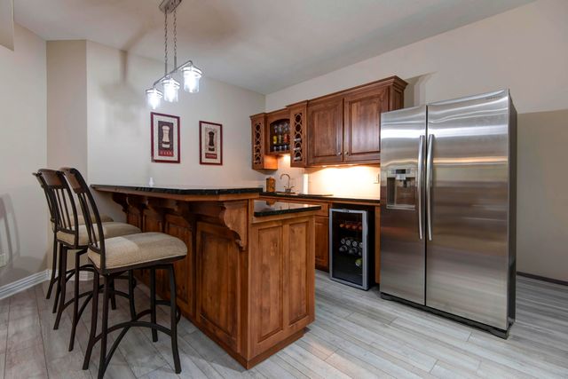 1639 E Oak Creek Street, Springfield, MO 65804