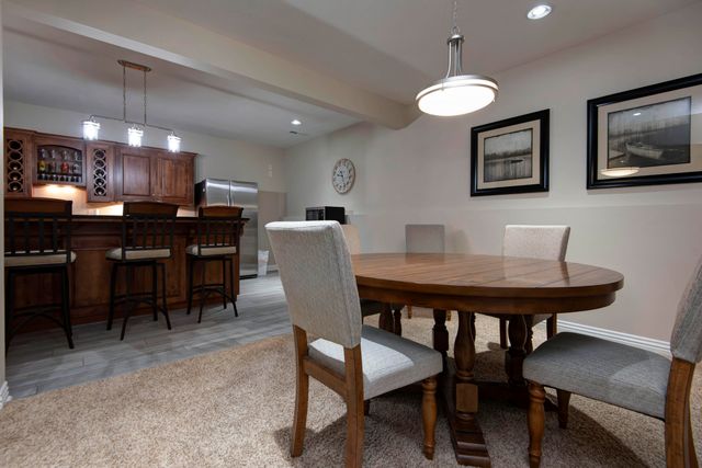 1639 E Oak Creek Street, Springfield, MO 65804