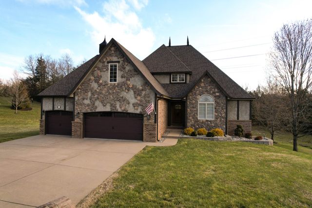 1639 E Oak Creek Street, Springfield, MO 65804