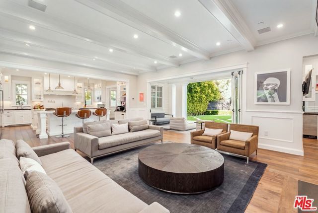 4800 ZELZAH Avenue, Encino (los Angeles), CA 91316