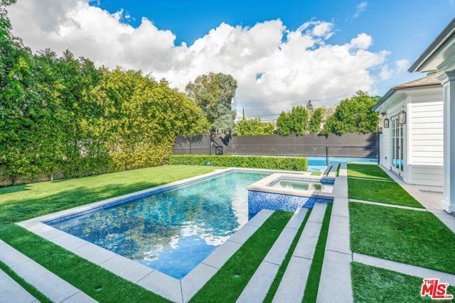 4800 ZELZAH Avenue, Encino (los Angeles), CA 91316