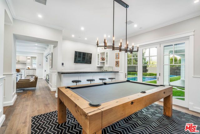 4800 ZELZAH Avenue, Encino (los Angeles), CA 91316