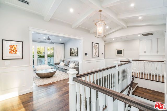 4800 ZELZAH Avenue, Encino (los Angeles), CA 91316
