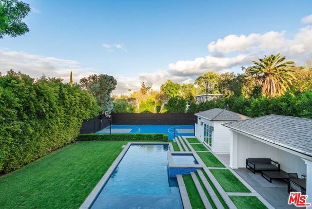 4800 ZELZAH Avenue, Encino (los Angeles), CA 91316
