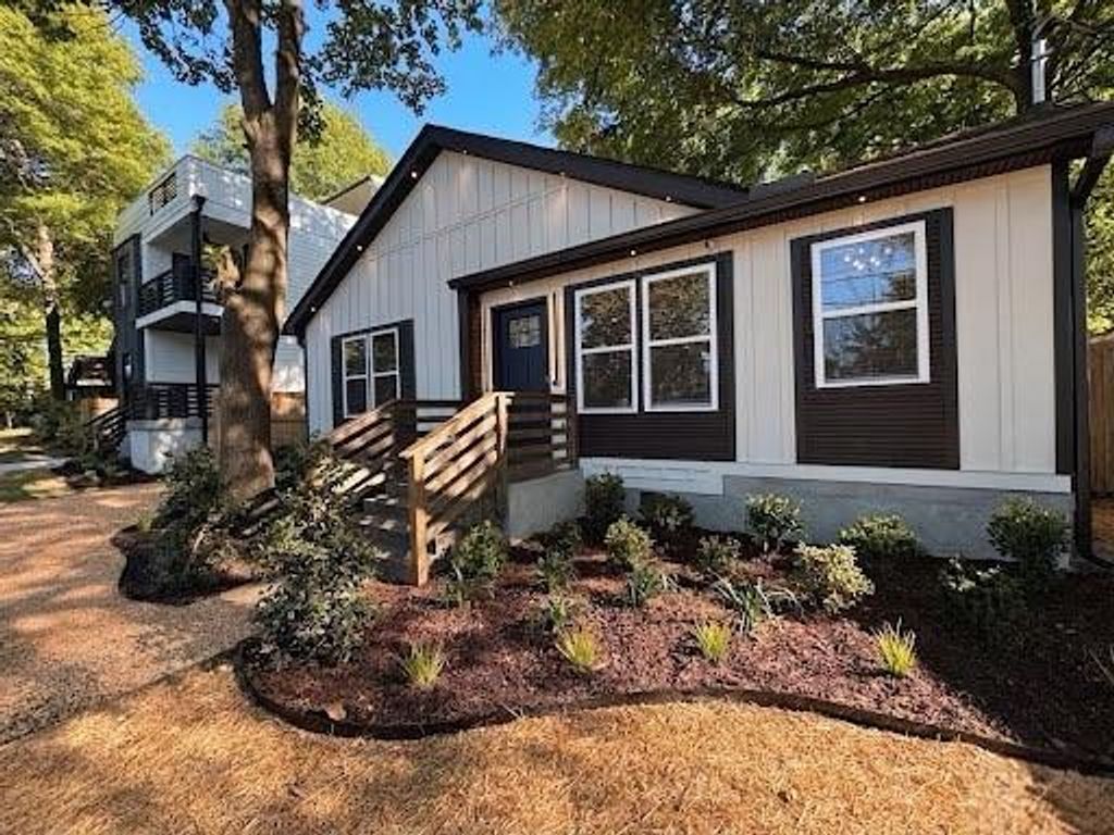 724 Bellemeade Avenue NW, Atlanta, GA 30318