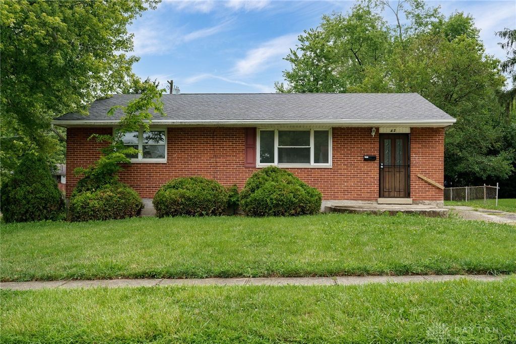 42 Stubbs Drive, Dayton, OH 45426