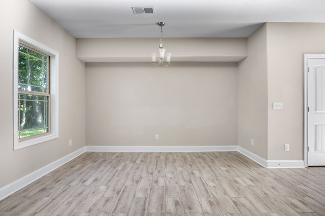 402 Shelby St D, Clarksville, TN 37042