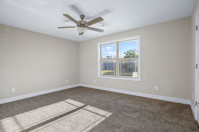 402 Shelby St D, Clarksville, TN 37042