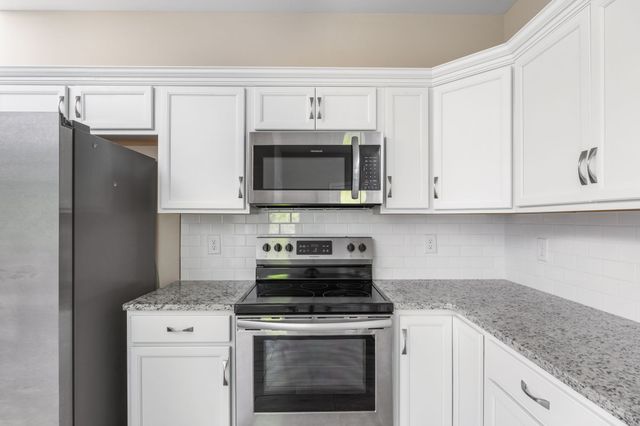 402 Shelby St D, Clarksville, TN 37042