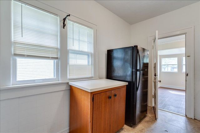 321 S Chautauqua Ave, Wichita, KS 67211