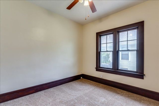 321 S Chautauqua Ave, Wichita, KS 67211