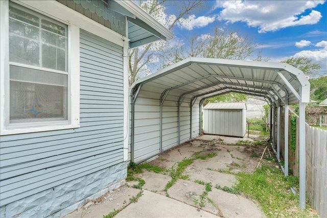 321 S Chautauqua Ave, Wichita, KS 67211