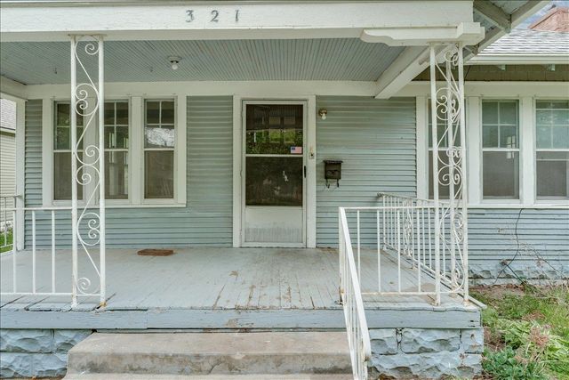 321 S Chautauqua Ave, Wichita, KS 67211