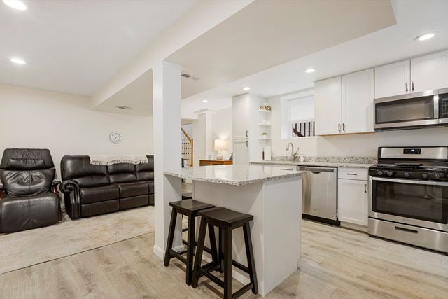 85 Alpine Pl, Franklin, MA 02038