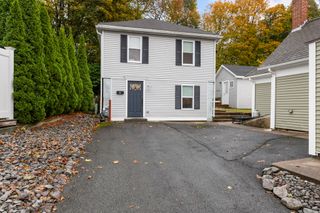85 Alpine Pl, Franklin, MA 02038