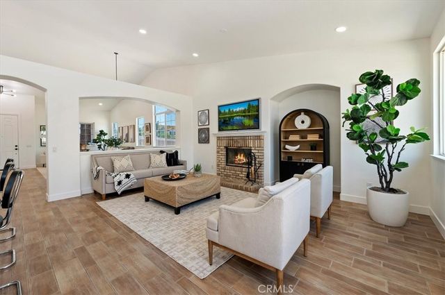 9985 Willowbrook Road, Jurupa Valley, CA 92509