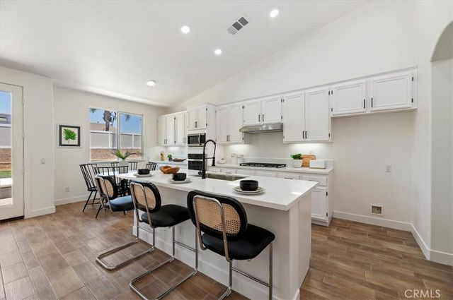 9985 Willowbrook Road, Jurupa Valley, CA 92509