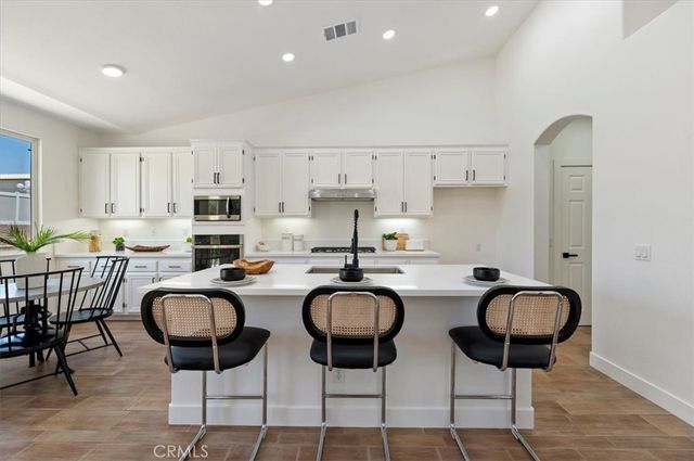 9985 Willowbrook Road, Jurupa Valley, CA 92509