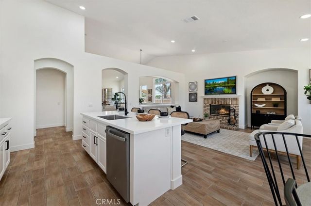 9985 Willowbrook Road, Jurupa Valley, CA 92509