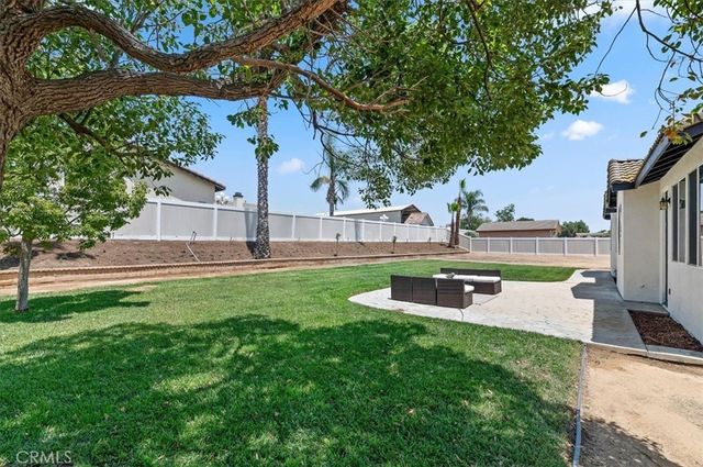 9985 Willowbrook Road, Jurupa Valley, CA 92509