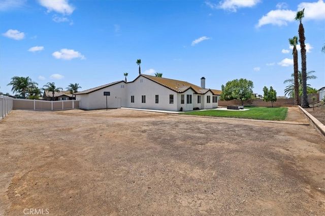 9985 Willowbrook Road, Jurupa Valley, CA 92509