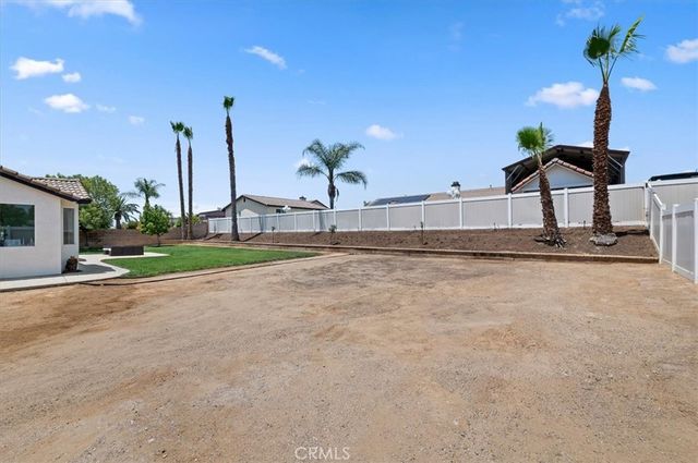 9985 Willowbrook Road, Jurupa Valley, CA 92509