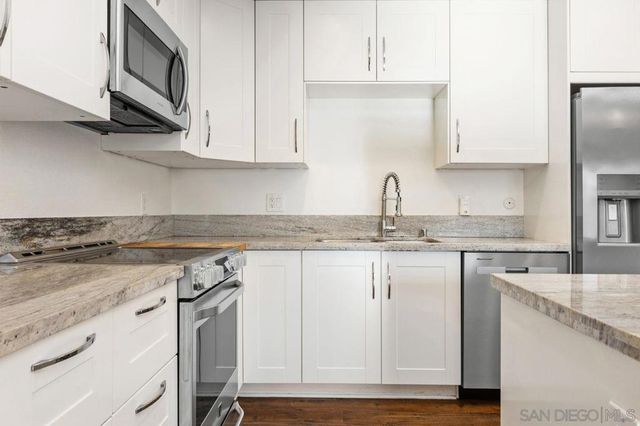 401 Requeza St F1, Encinitas, CA 92024