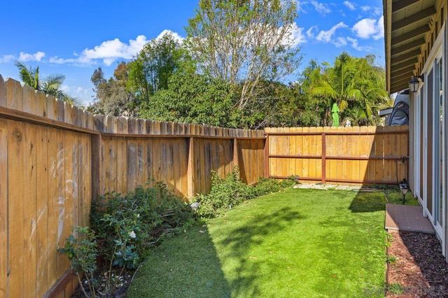 401 Requeza St F1, Encinitas, CA 92024