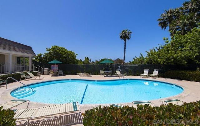 401 Requeza St F1, Encinitas, CA 92024