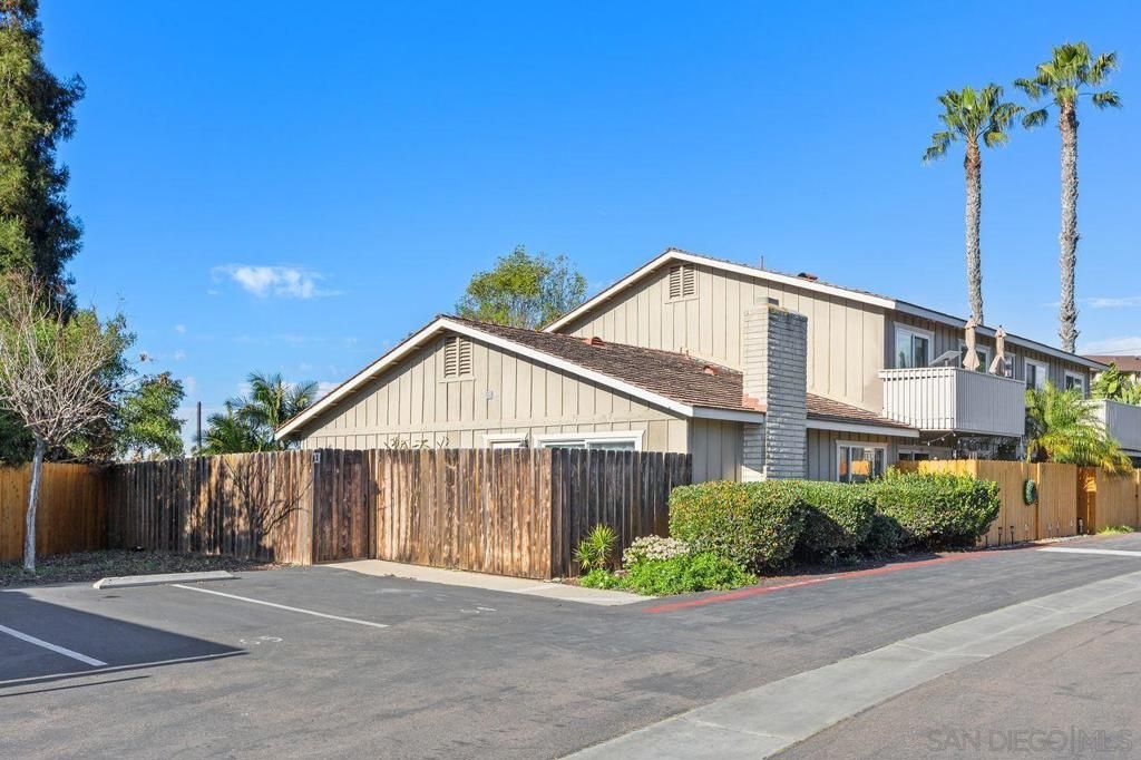 401 Requeza St F1, Encinitas, CA 92024