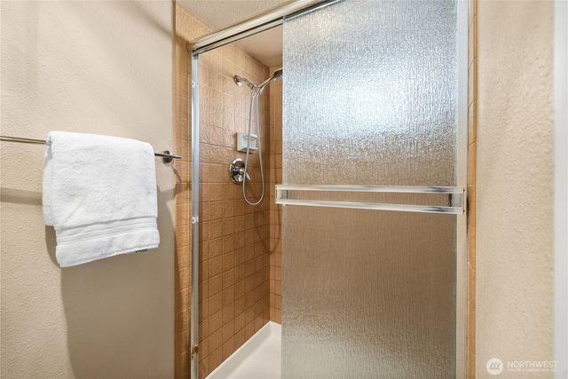 16609 163rd Place SE, Renton, WA 98058