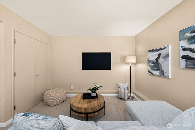 16609 163rd Place SE, Renton, WA 98058