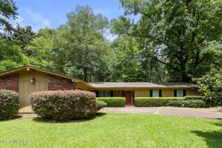 5120 Reddoch Drive, Jackson, MS 39211