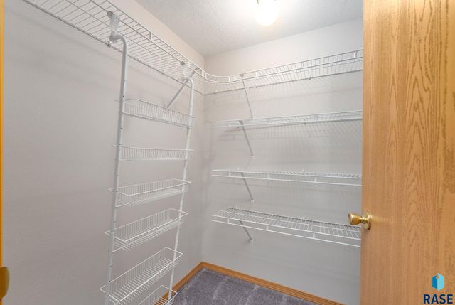 4847 S Samantha Dr Drive, Sioux Falls, SD 57106