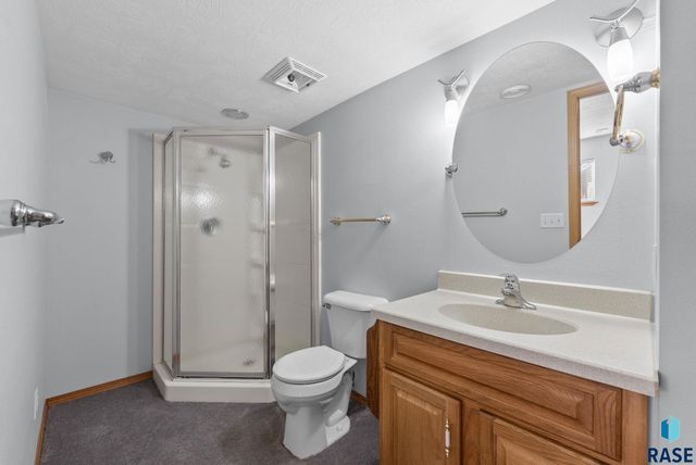 4847 S Samantha Dr Drive, Sioux Falls, SD 57106