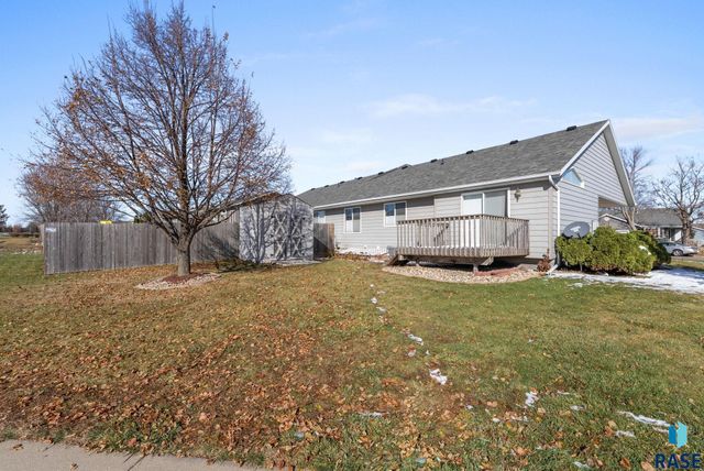 4847 S Samantha Dr Drive, Sioux Falls, SD 57106